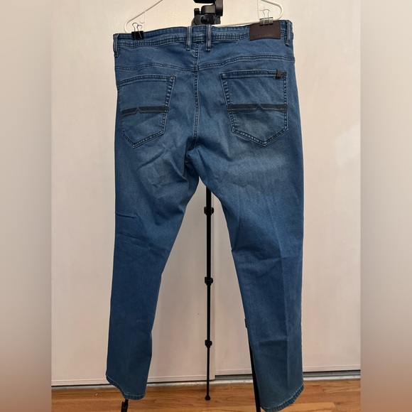 Blue Jeans (used) - Picture 2 of 4